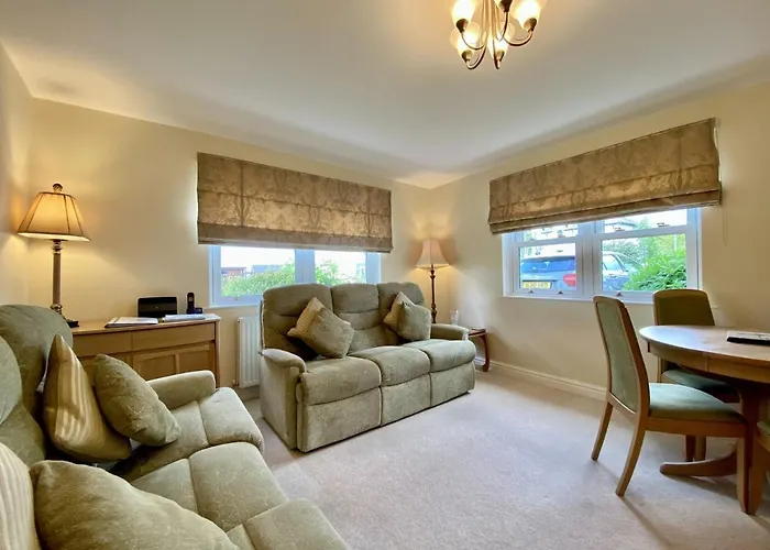 8 Howrahs Court, * Keswick (Cumbria)